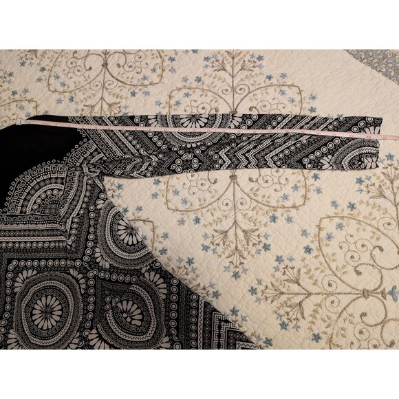 Maggie London Long Sleeve Black And White Round Neck Sheath Dress Size 8 - Picture 8 of 14